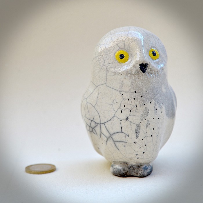 Chouette. En attente de stock mais peut être commandé. Délai 1 mois. h : 11 cm, 49 euros